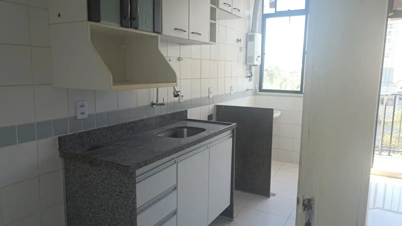 Apartamento semimobiliado com 3 quartos e cozinha separada — photo 5