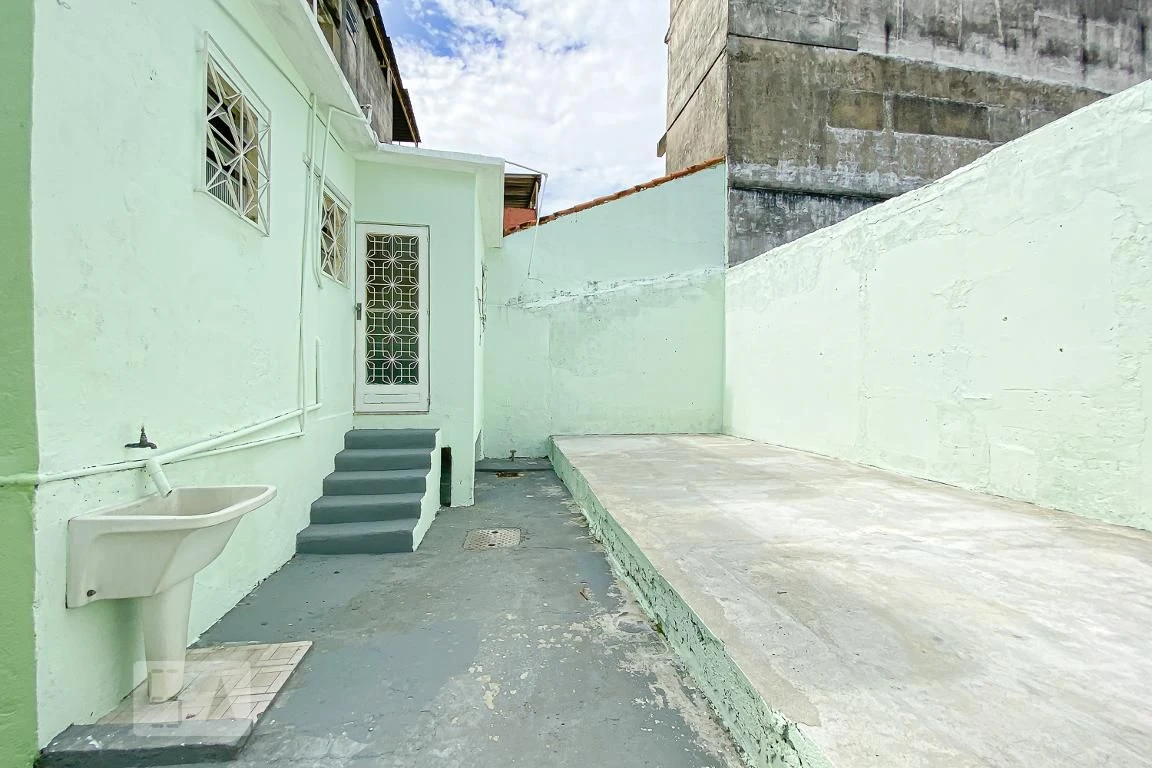 Rental house with 2 bedrooms and 1 bathroom — photo 20