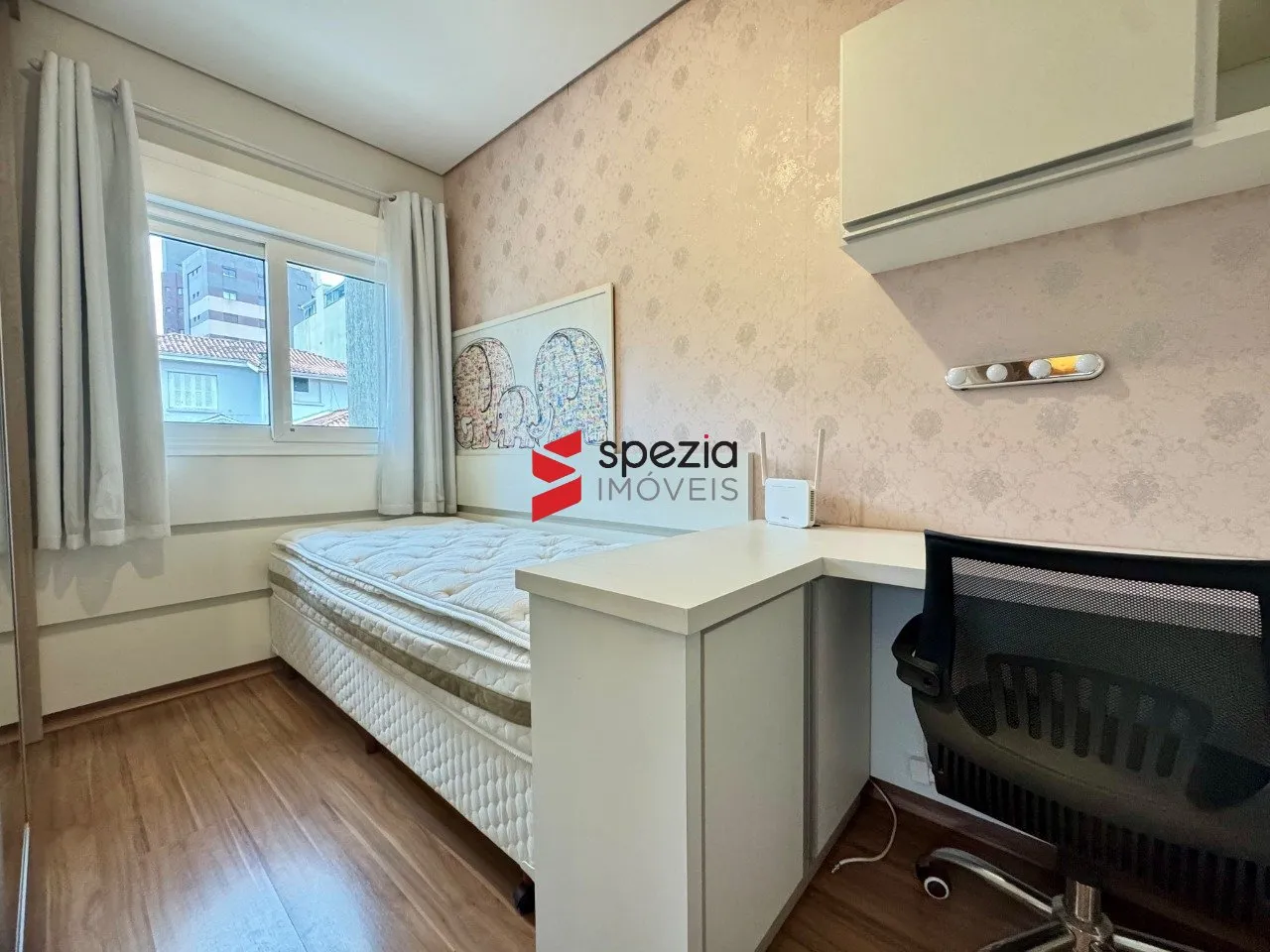 Рабочее место и 2 спальни: квартира 52 м² — photo 3