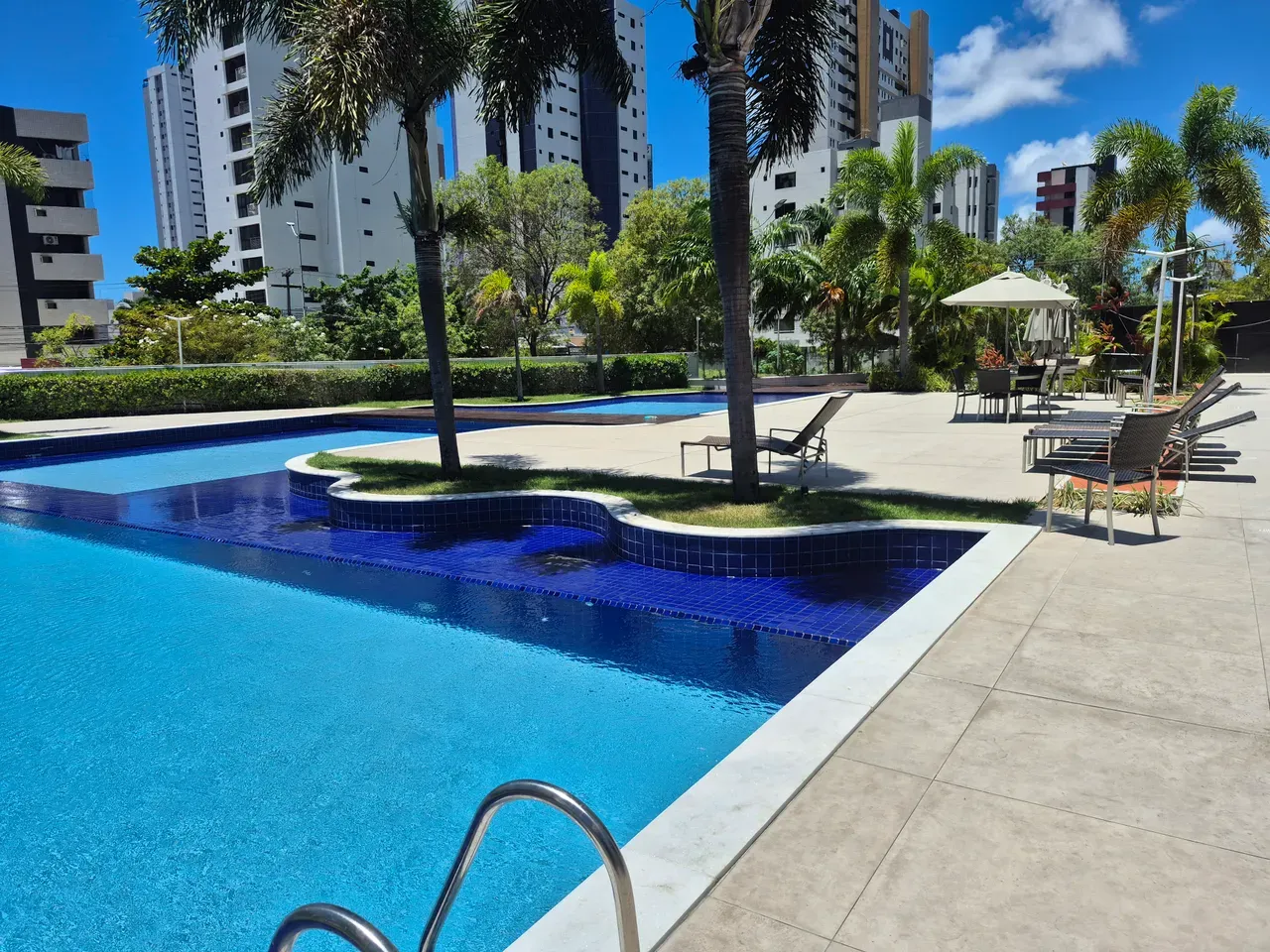 Furnished apartment, 136 m², with a private BBQ — photo 38