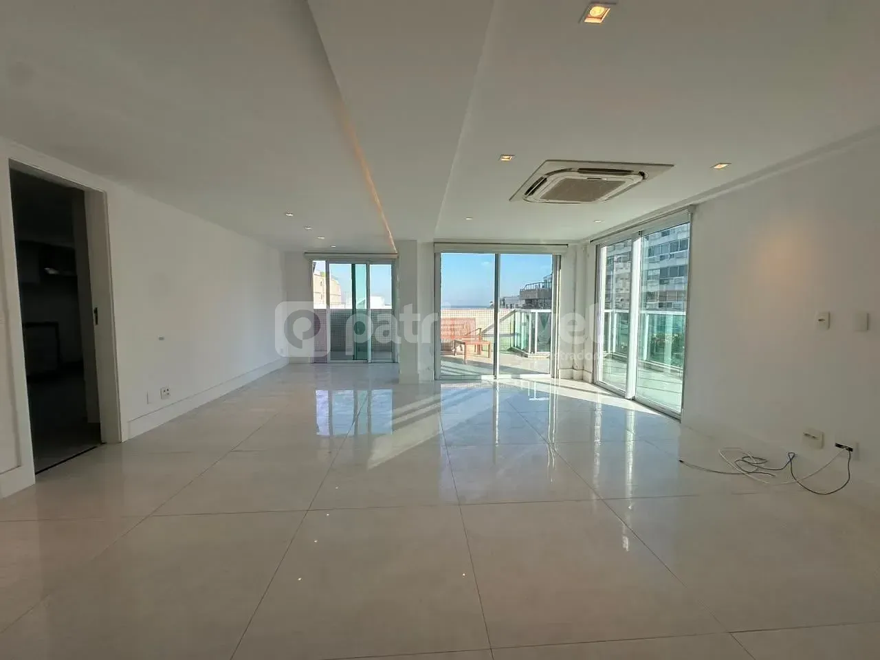 Penthouse with 3 bedrooms and 4 bathrooms plus parking — photo 9