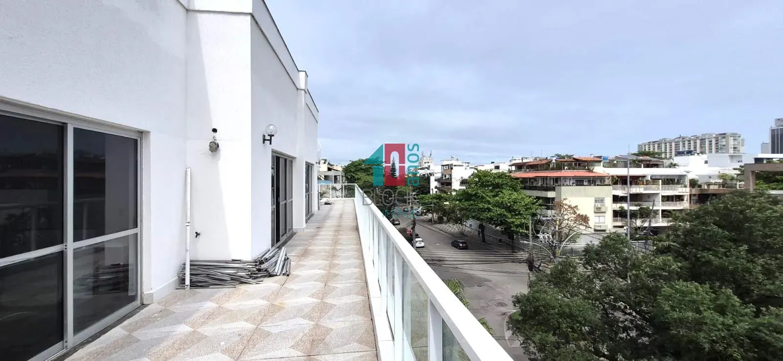 Apartamento com 4 quartos e cozinha separada — photo 5