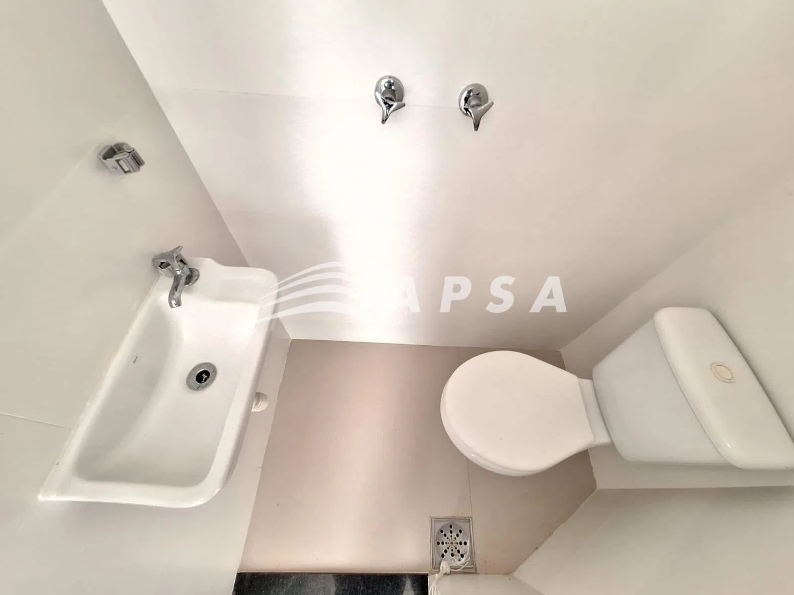 100 m² apartment with 3 bedrooms and an en-suite — photo 23