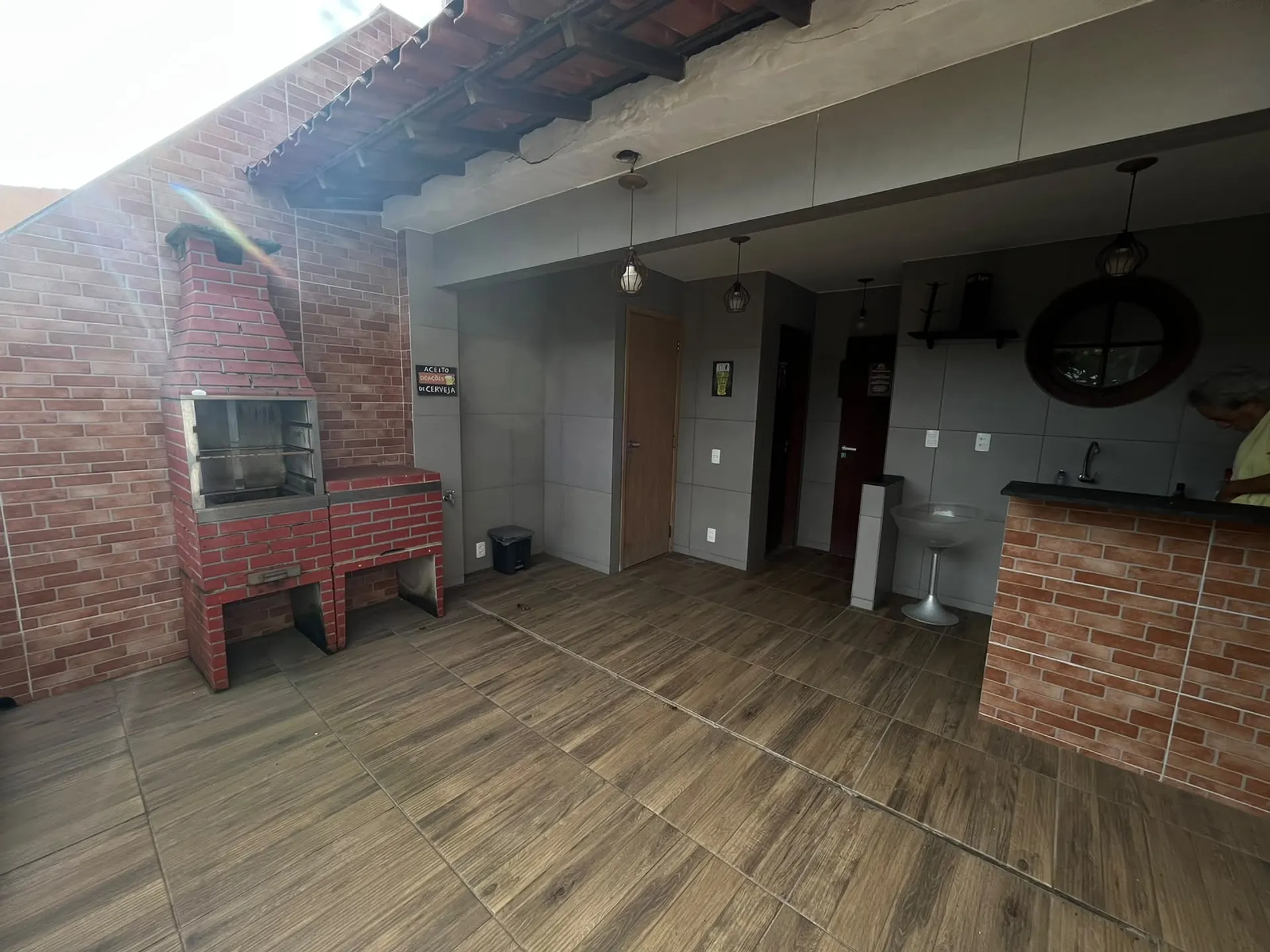 Balcony with a grill in a 3-bedroom house, 200 m² — photo 5