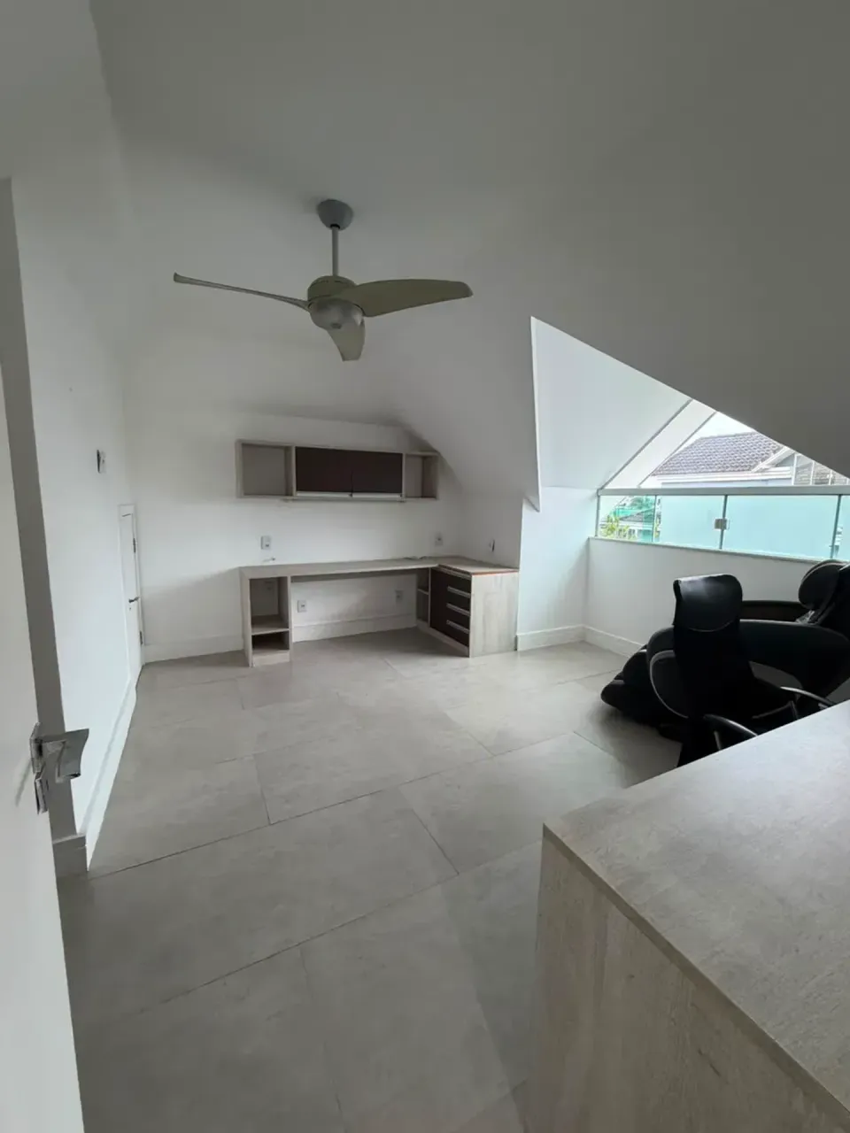 Rental house with 5 bedrooms and 5 bathrooms — photo 4