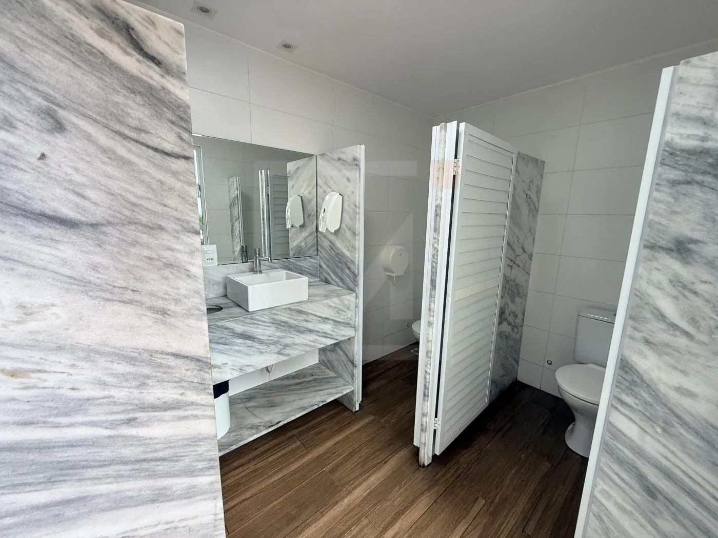 Furnished 163 m² apartment on the 26th floor with 4 bedrooms — photo 16