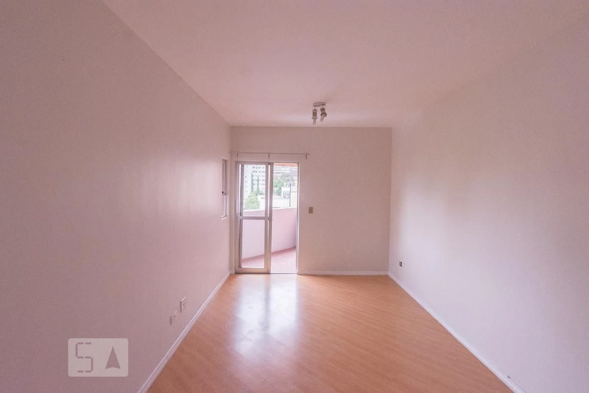 Apartamento com piso de madeira ou laminado, Centro — photo 5