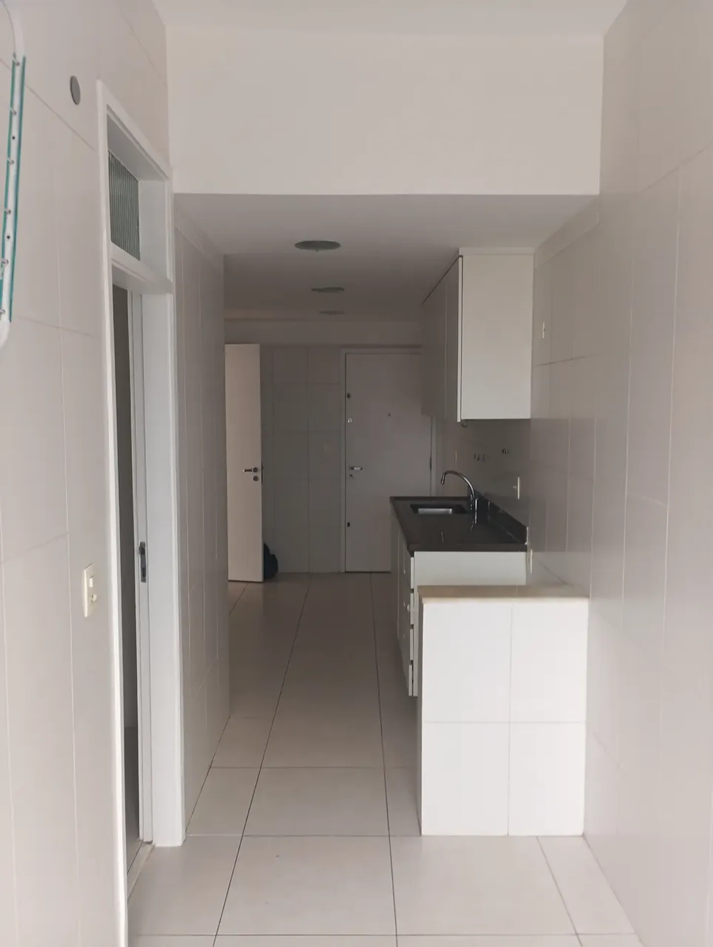 Apartment on the 9th floor with a park view — photo 11