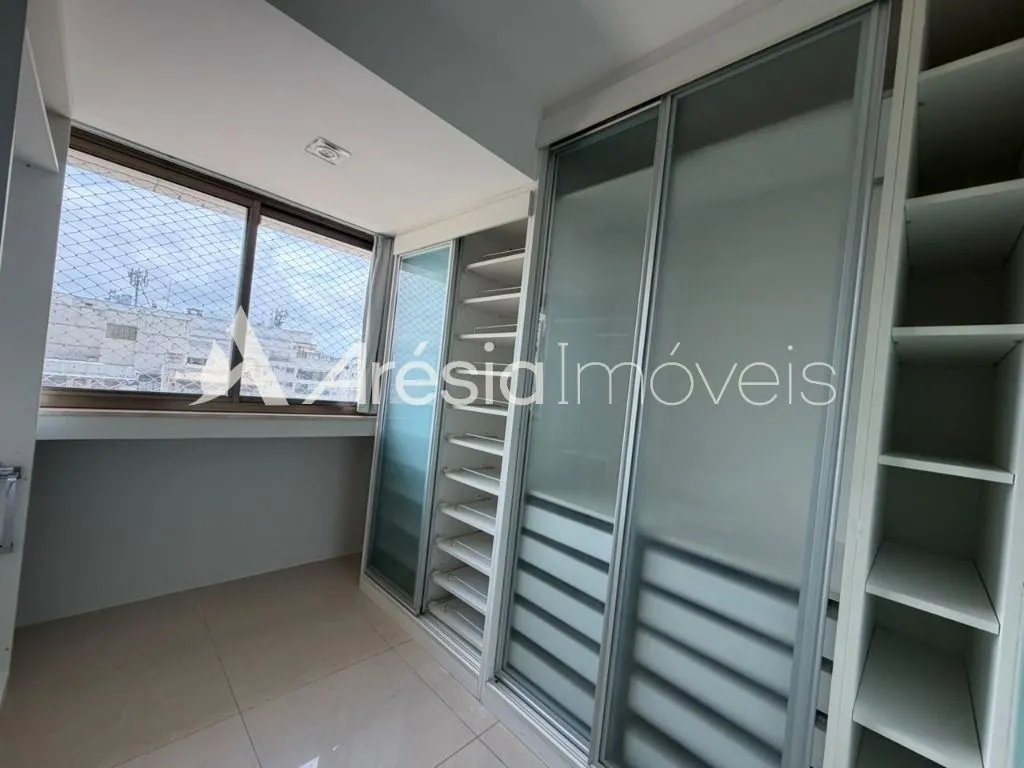 4-bedroom apartment in a building with a sauna — photo 29