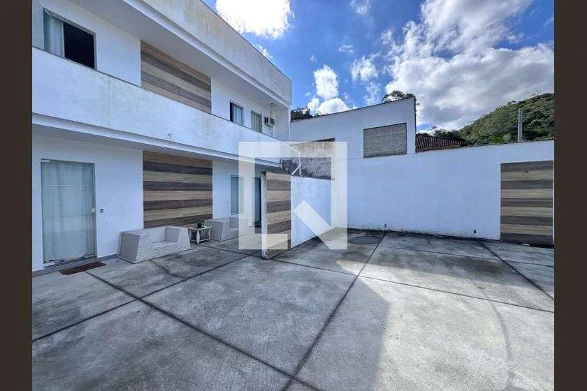 Casa mobiliada de 30 m² com 1 quarto e jardim privativo — photo 21
