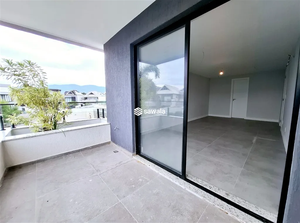 Triplex house 450 m² with 5 bedrooms and 5 bathrooms — photo 24