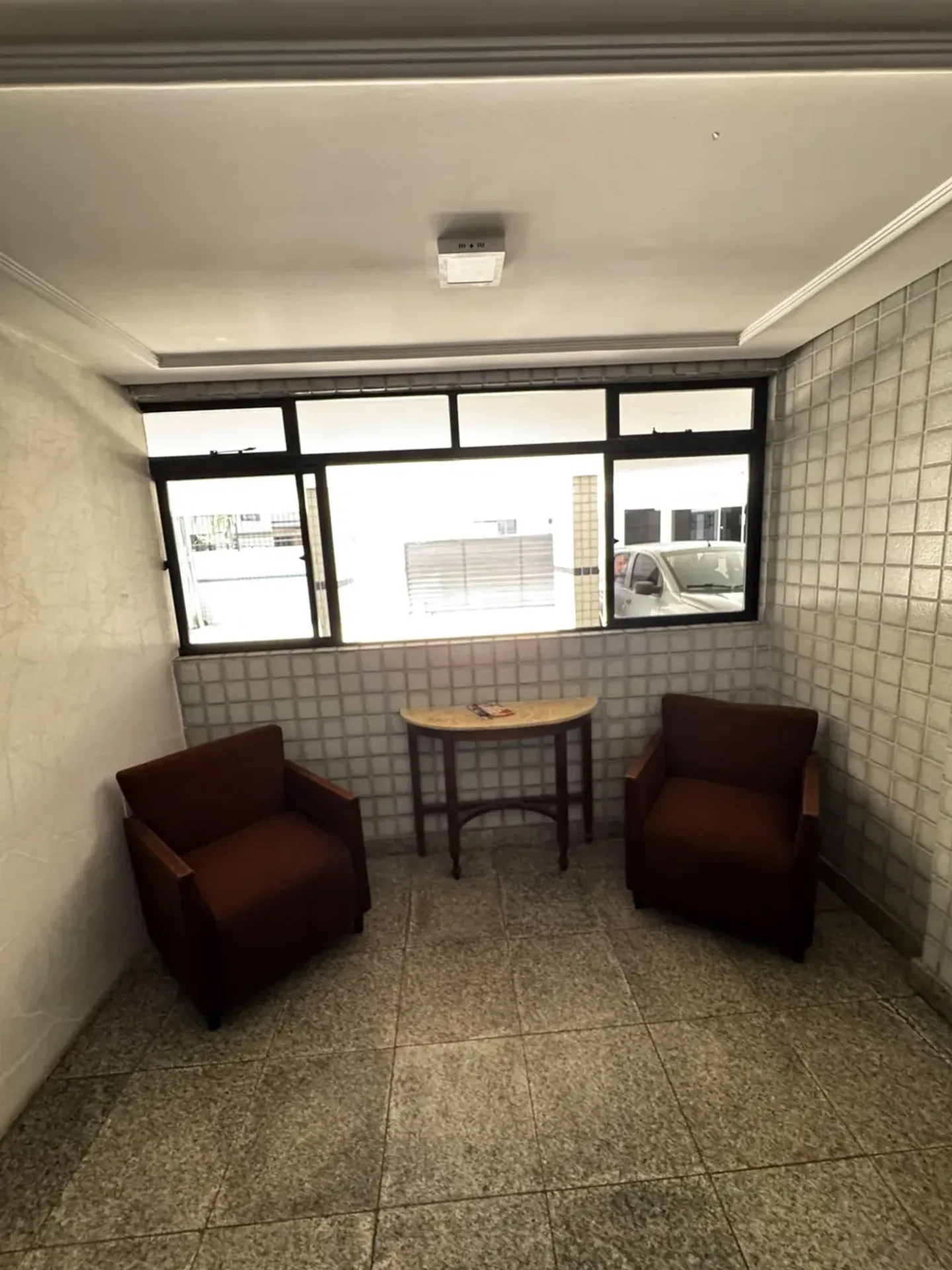 3-bedroom apartment with an enclosed balcony — photo 19