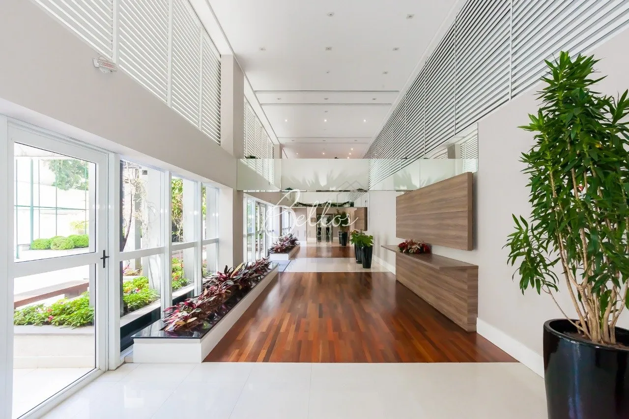 Apartment, 77 m², with a glass-enclosed balcony — photo 38