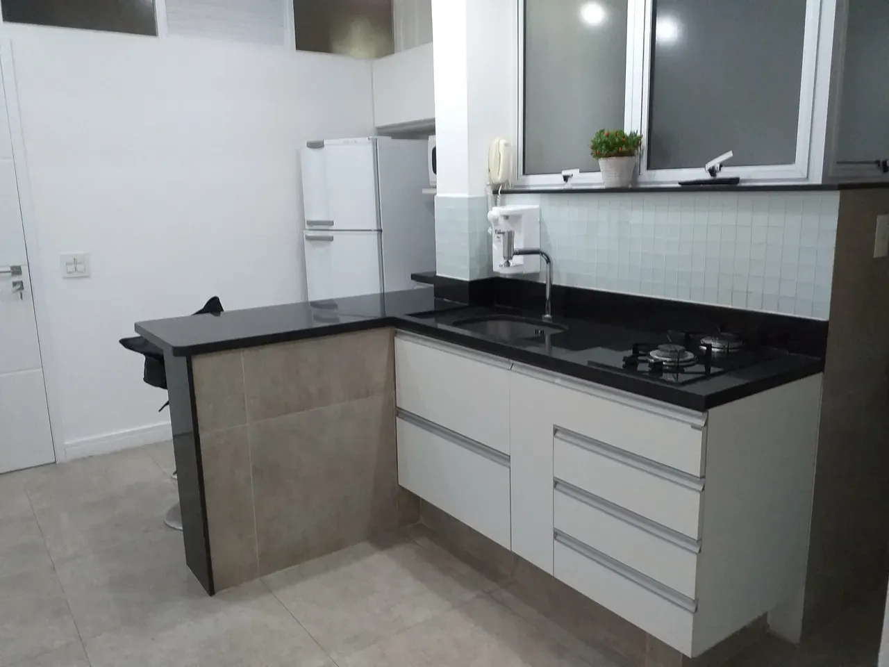 Home office in a one-bedroom apartment, 50 m² — photo 2