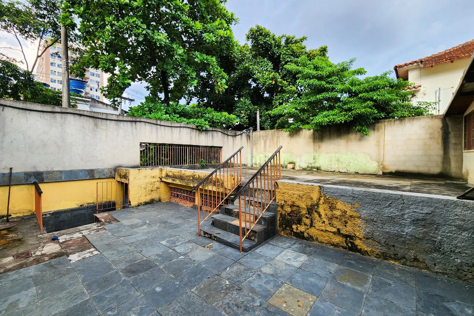 Furnished house with 3 bedrooms, 1 bathroom and parking — photo 43