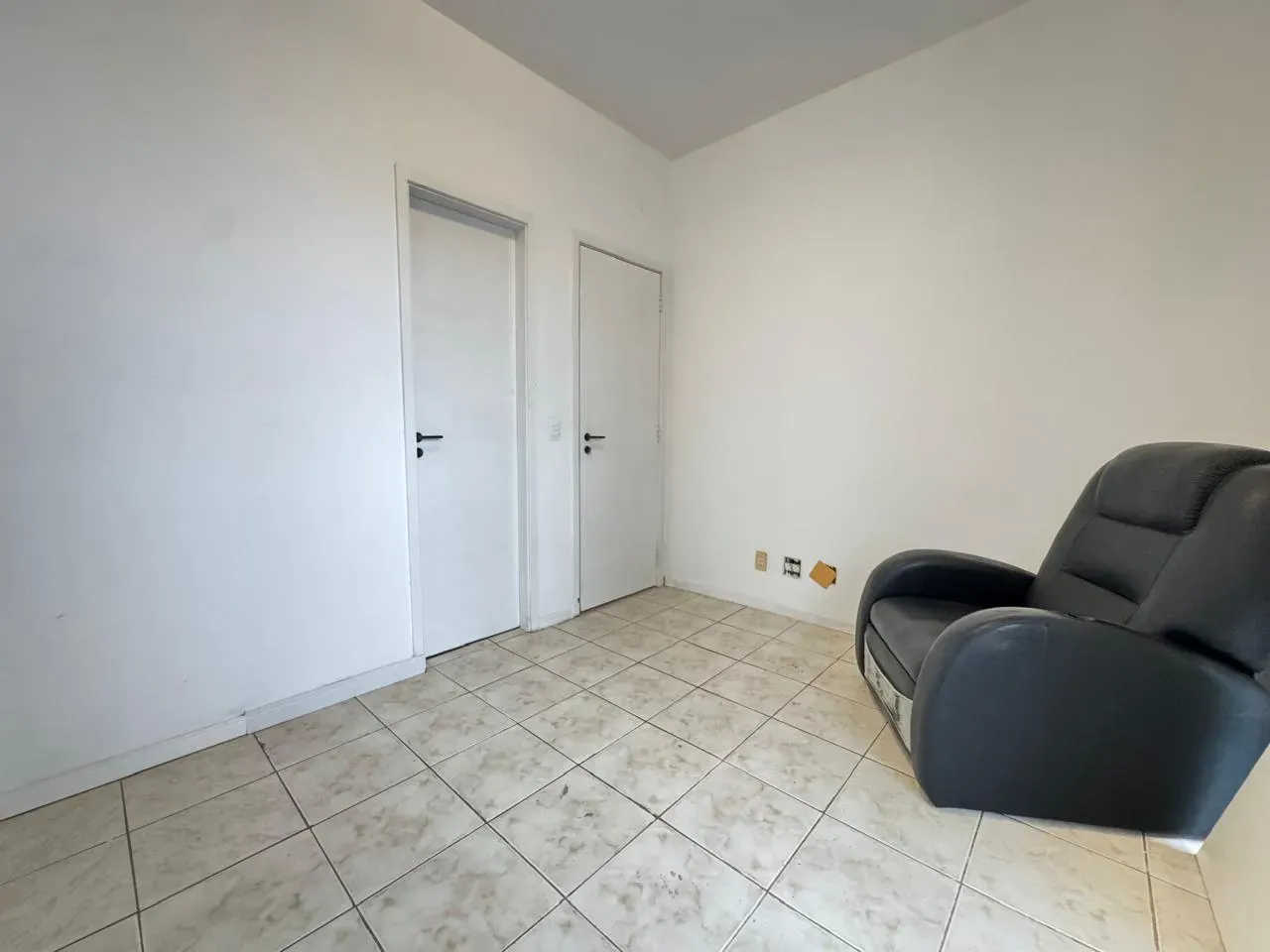 3-bedroom apartment with a water view in Rio de Janeiro — photo 22