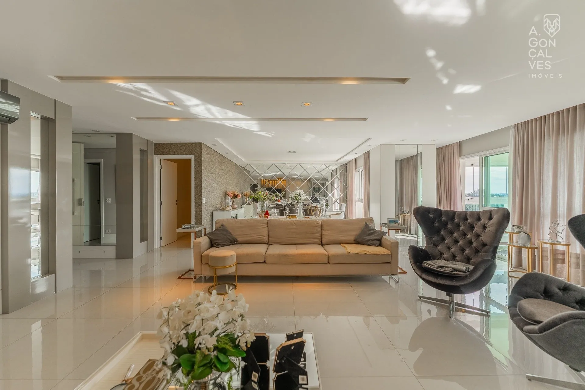 Apartamento de 3 suítes com 228 m² e 3 vagas — photo 17