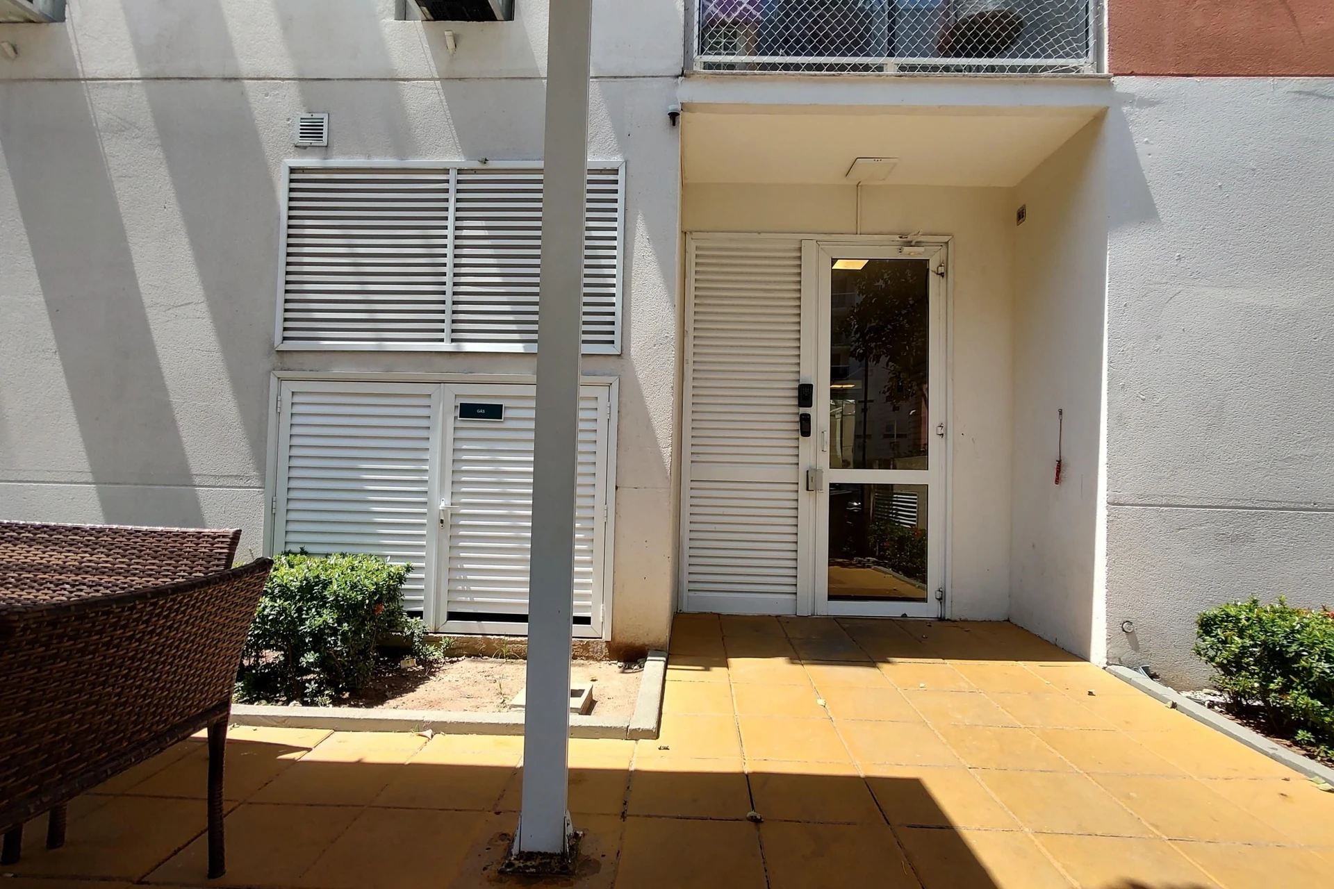 2-bedroom apartment in a building with a sauna — photo 37