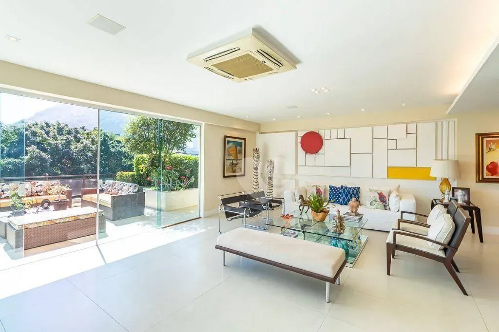 Furnished 574 m² apartment with 4 en-suite bedrooms — photo 70