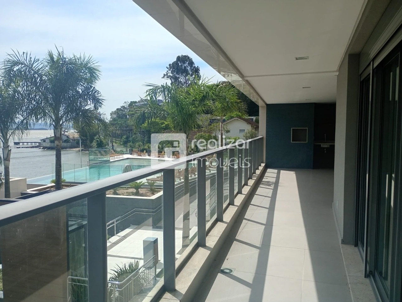 Private BBQ in a 3-bedroom apartment, 198 m² — photo 13