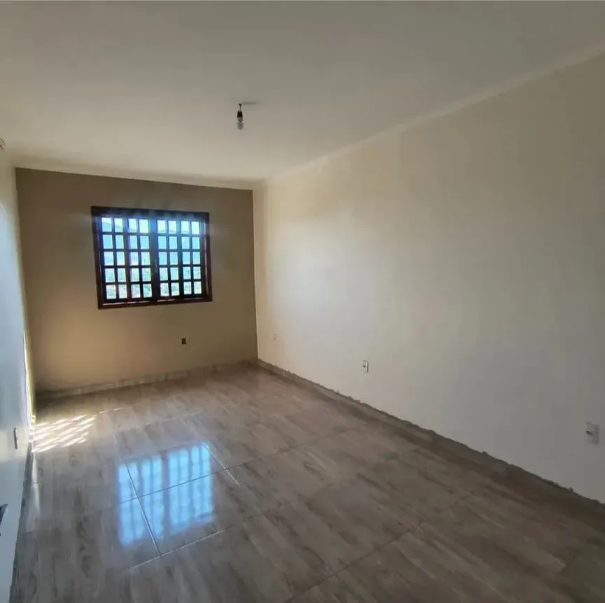 House, 350 m², with a walk-in closet — photo 5