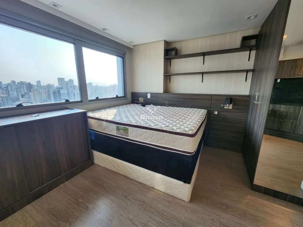 Furnished 1-bedroom apartment with an open-plan kitchen — photo 13