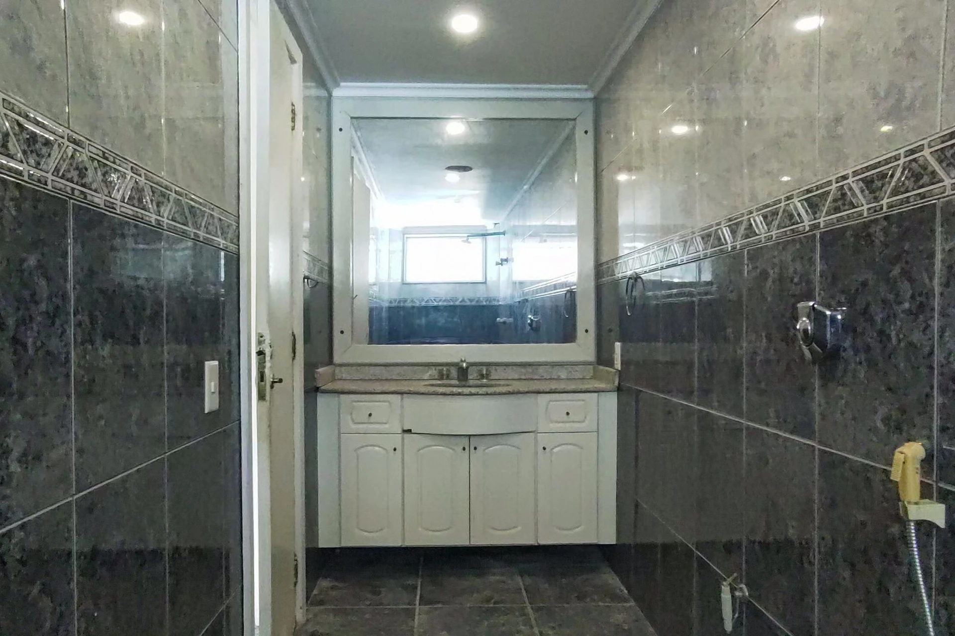 Casa mobiliada em condomínio com 6 suítes e 8 banheiros — photo 93