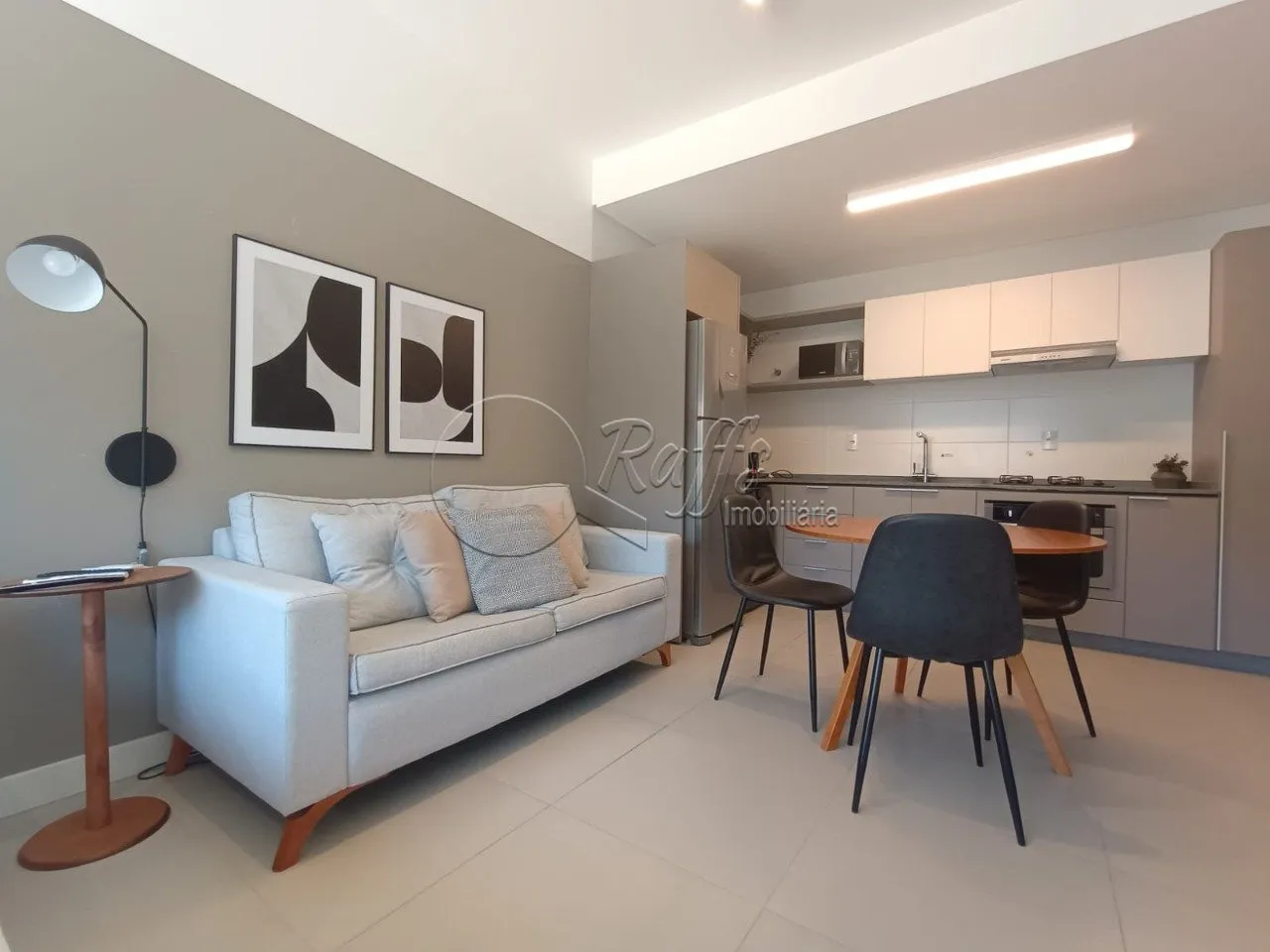 Мебльована квартира 41 м² з кухнею відкритого планування