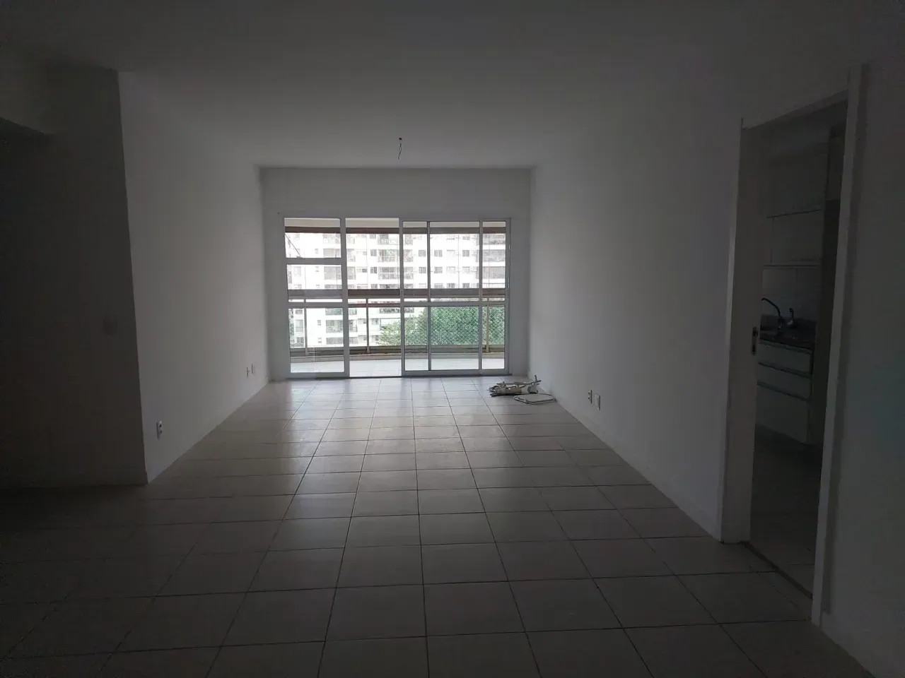 4-bedroom apartment 150 m² with enclosed balcony — photo 9