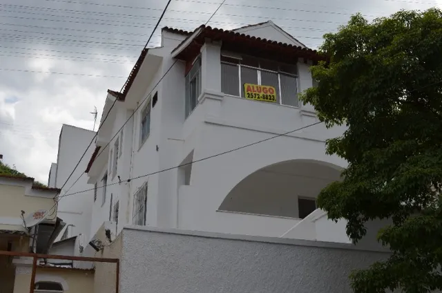 House with 5 bedrooms and 5 bathrooms plus 1 parking spot — photo 3