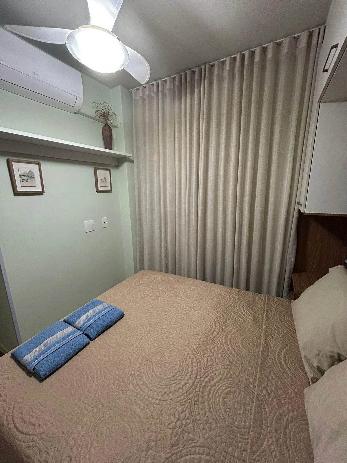 Apartamento mobiliado com cozinha americana e varanda envidraçada — photo 7