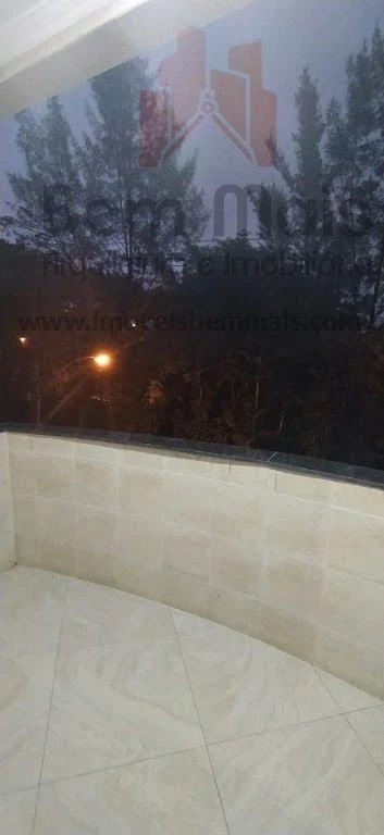 Unfurnished 4-bedroom apartment with closed kitchen — photo 18