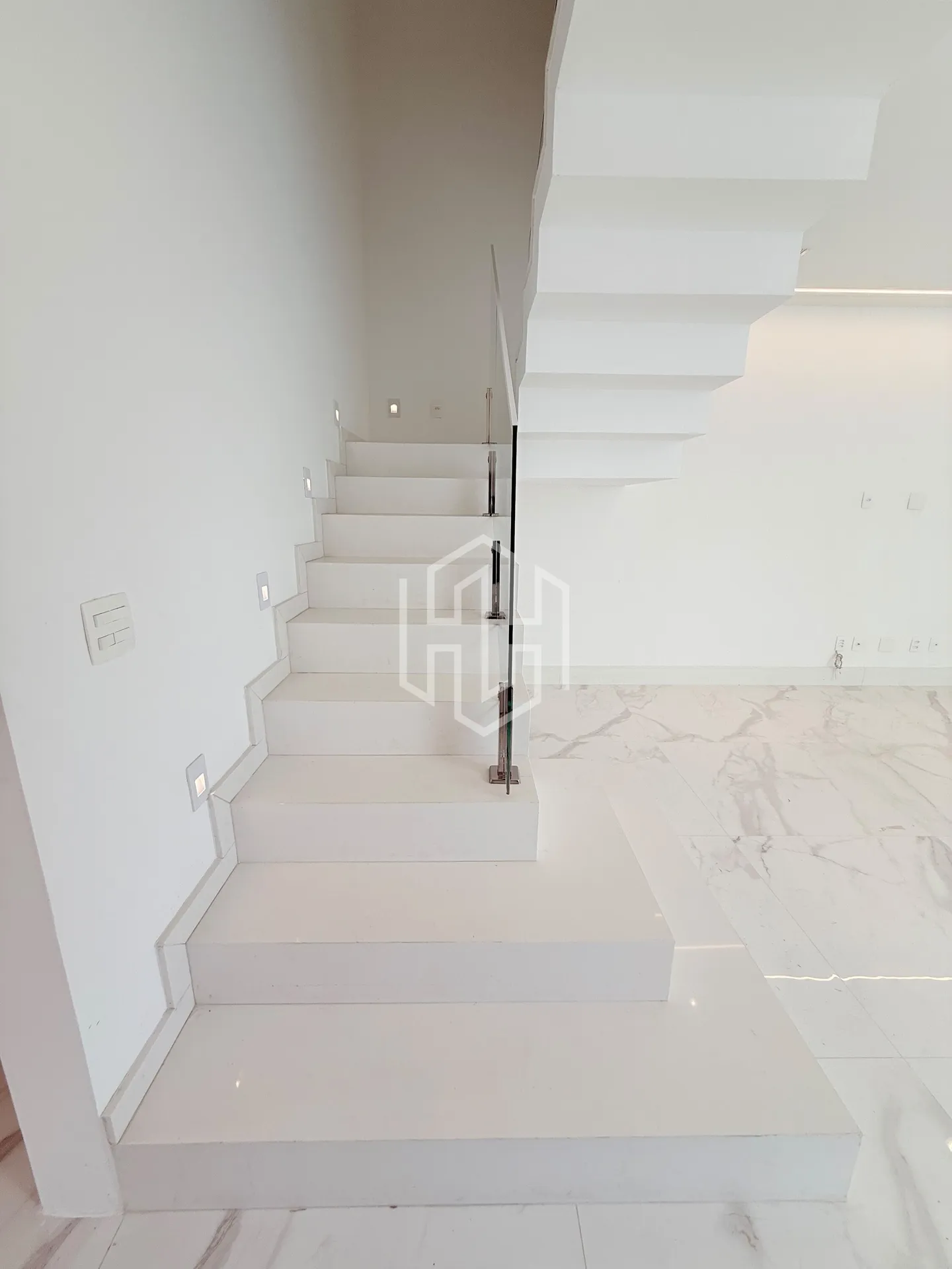 Casa, 315 m², com varanda gourmet — photo 10