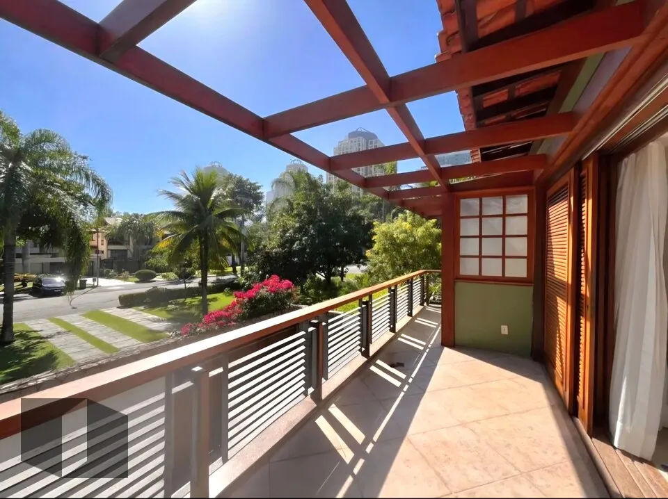 Casa com 4 quartos, 5 banheiros e 5 vagas — photo 14