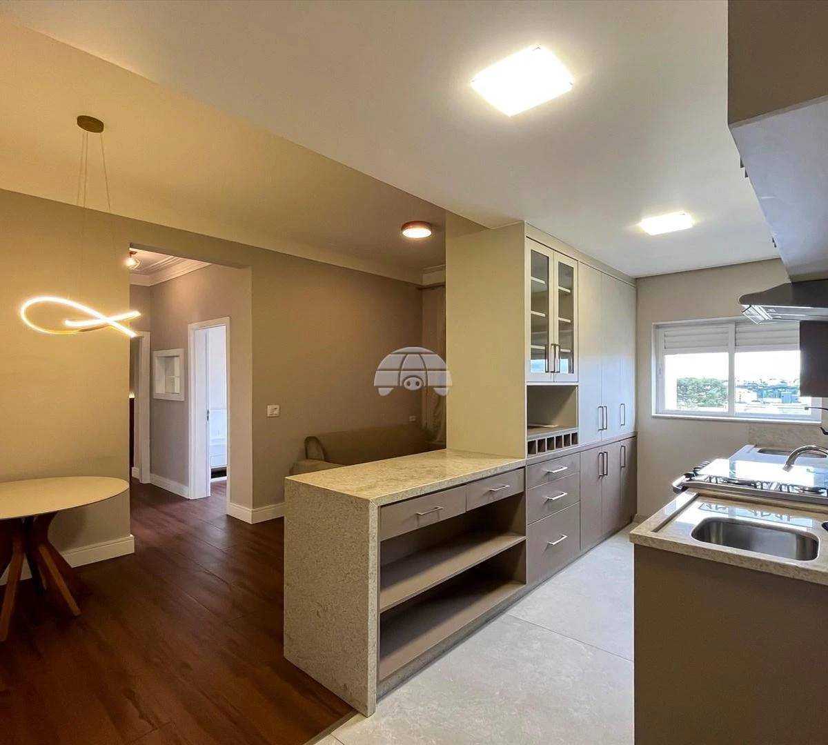 2-bedroom apartment with a home office — photo 5