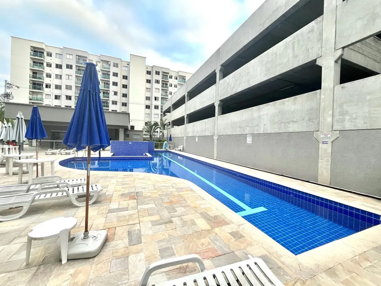 Balcony with a grill in a 2-bedroom apartment, 51 m² — photo 16