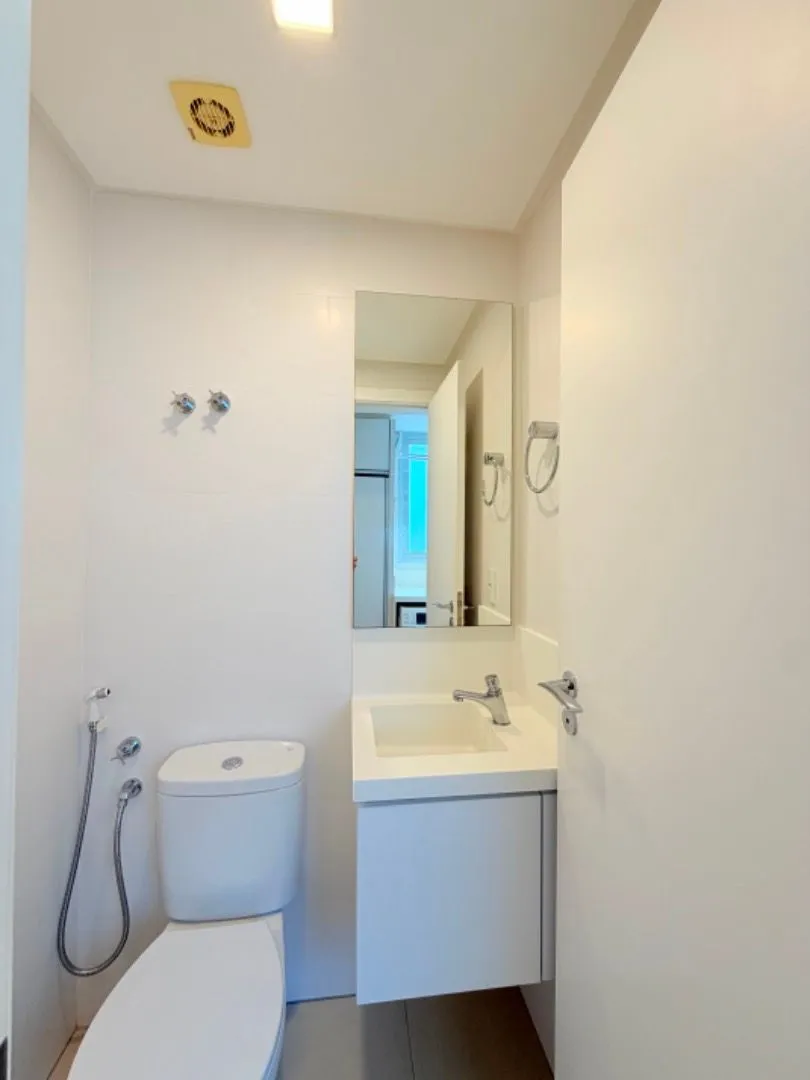 140 m² apartment with 3 bedrooms and a closed balcony — photo 9