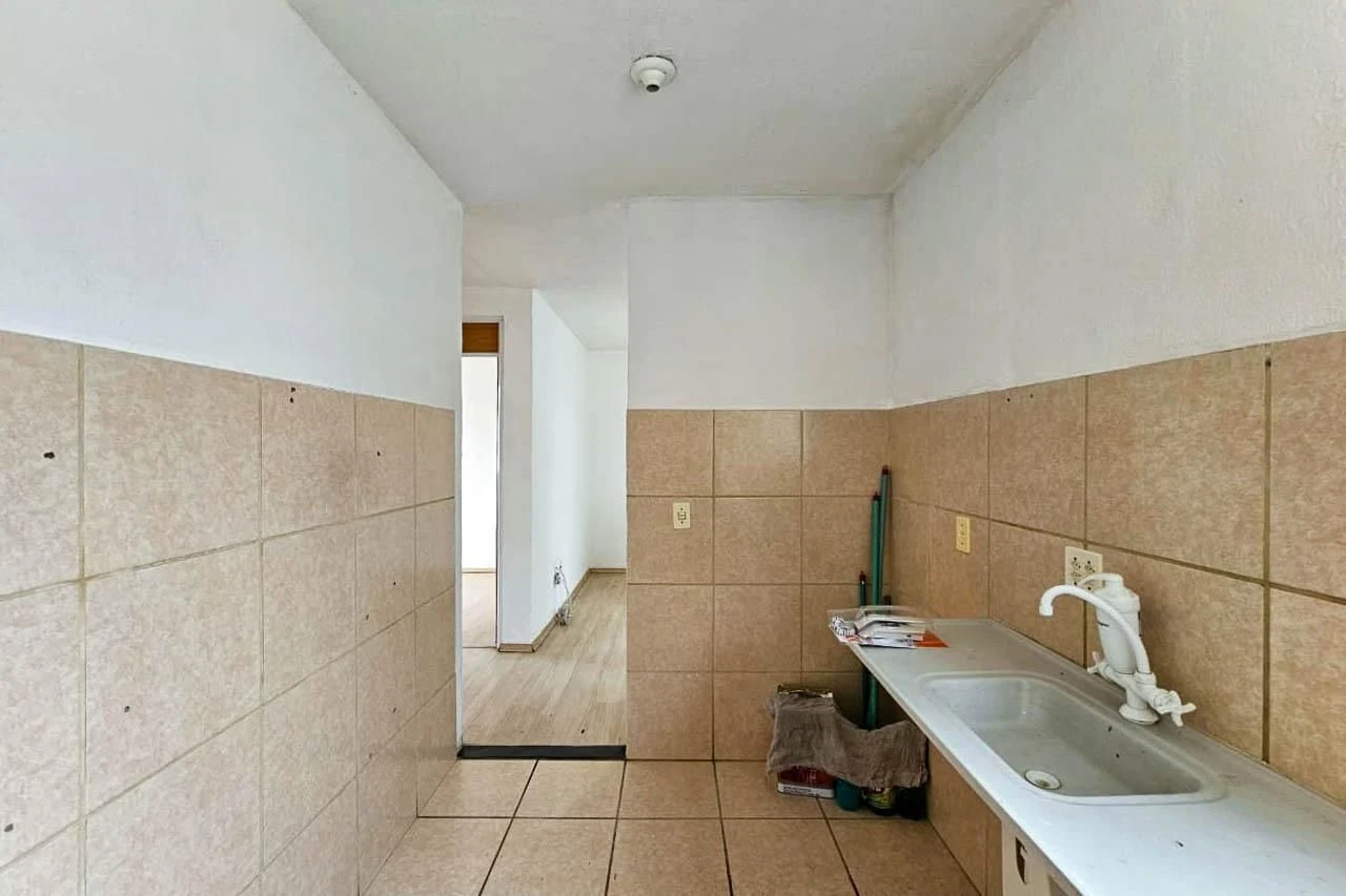2-bedroom apartment in a building with a pool — photo 5