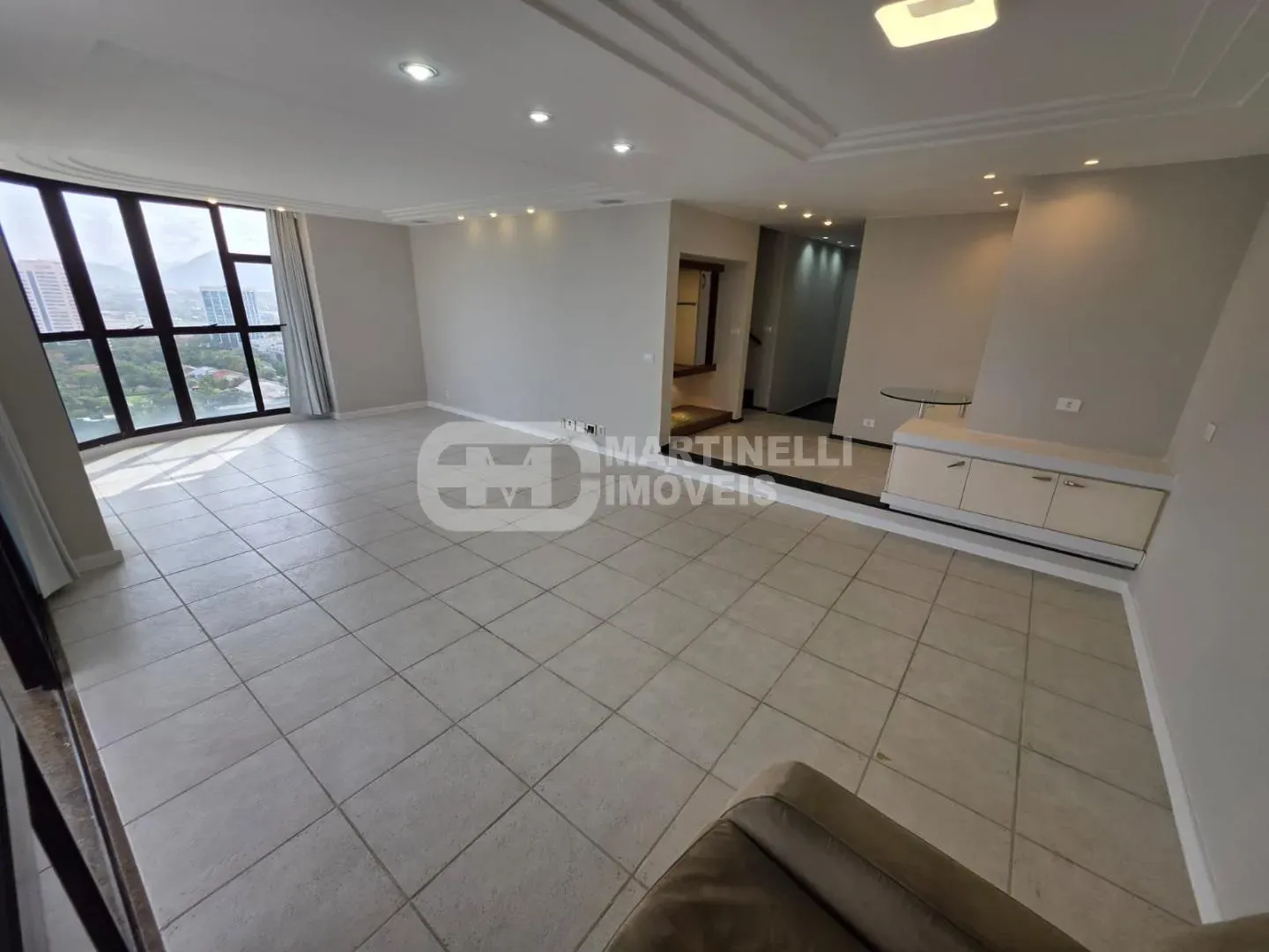 Apartamento sem mobília com 3 quartos e 5 banheiros — photo 11