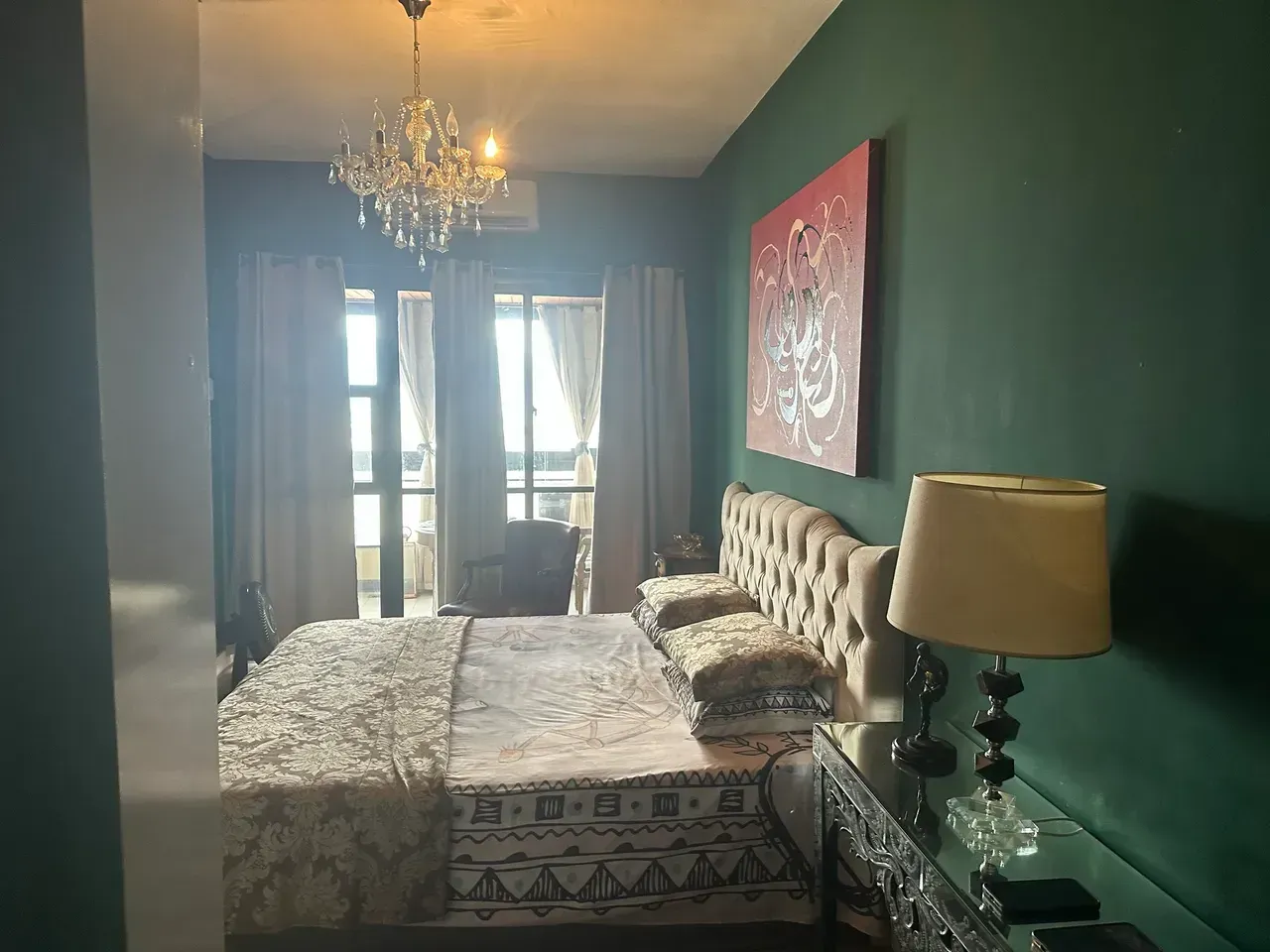 Furnished 1-bedroom apartment with 60 m² and parking — photo 4