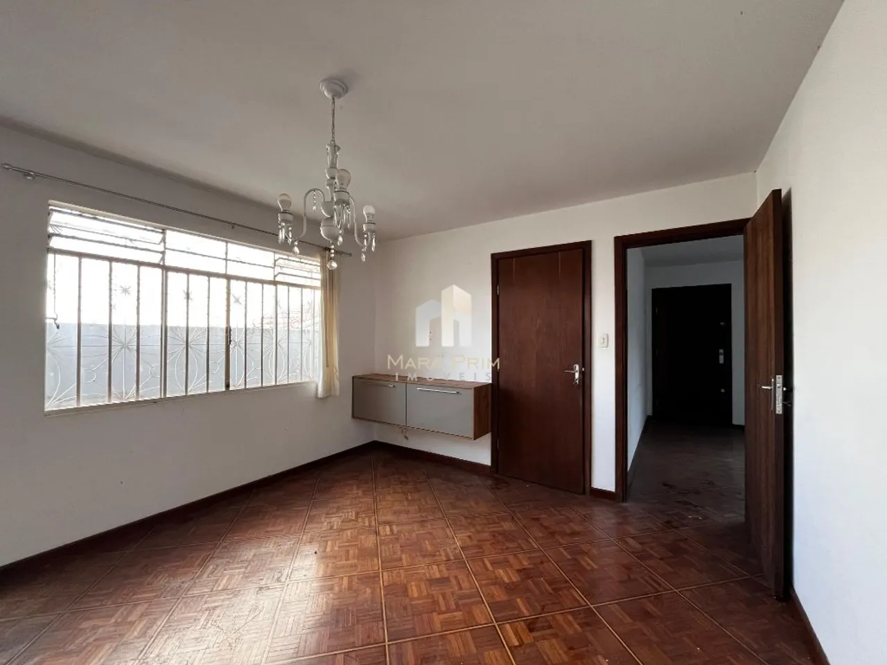 House with 3 bedrooms and fitted kitchen — photo 5