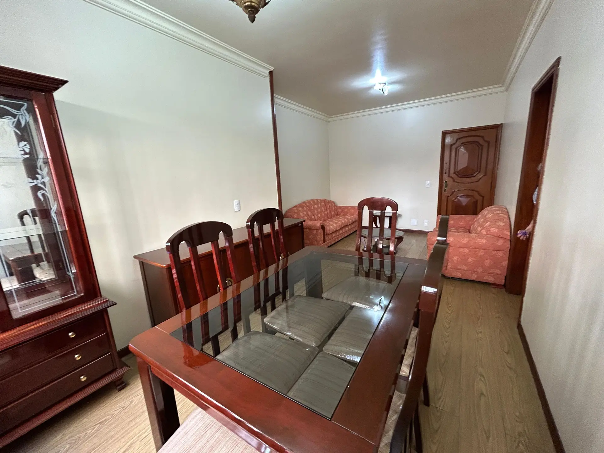 Apartamento com 3 quartos e suíte em bom estado — photo 8