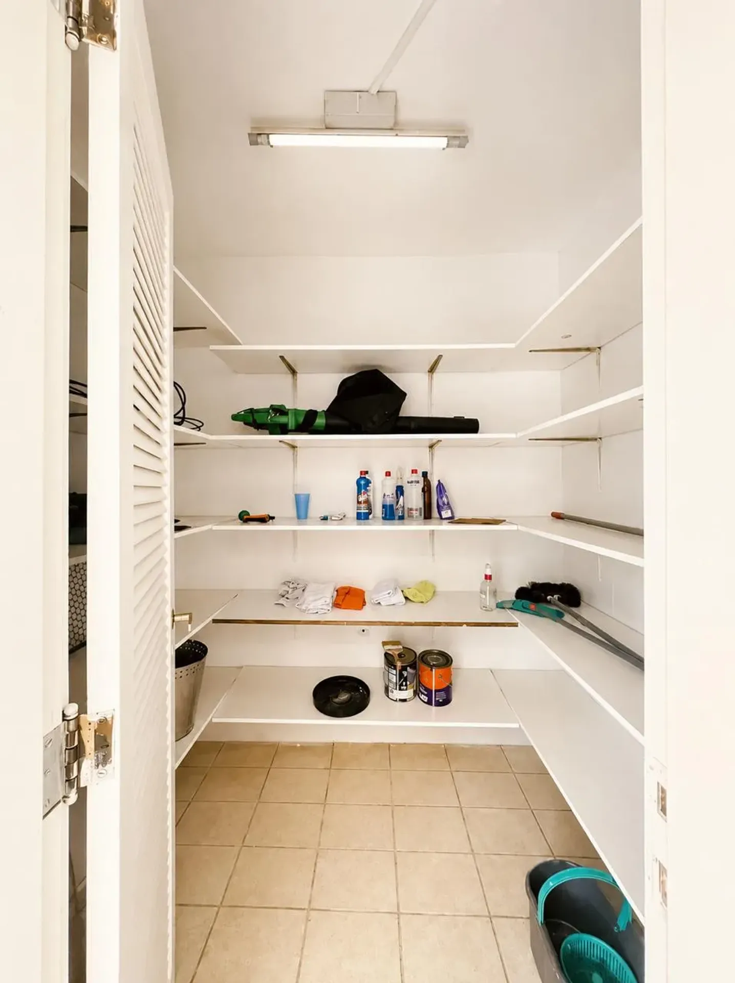 Casa para locação 647 m² com 5 quartos e 2 suítes — photo 2