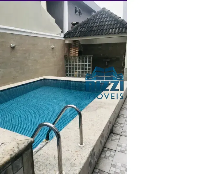 House with 4 bedrooms and a balcony with a built-in grill — photo 3