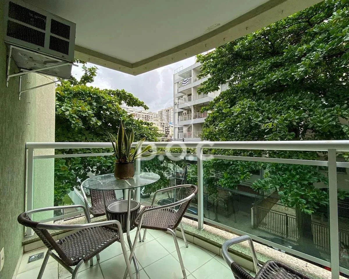 Furnished 85 m² apartment with 2 bedrooms and suite — photo 16
