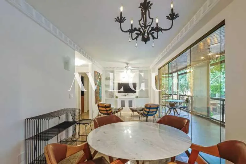 Renovated apartment with balcony, 120 m² and 2 bedrooms — photo 7