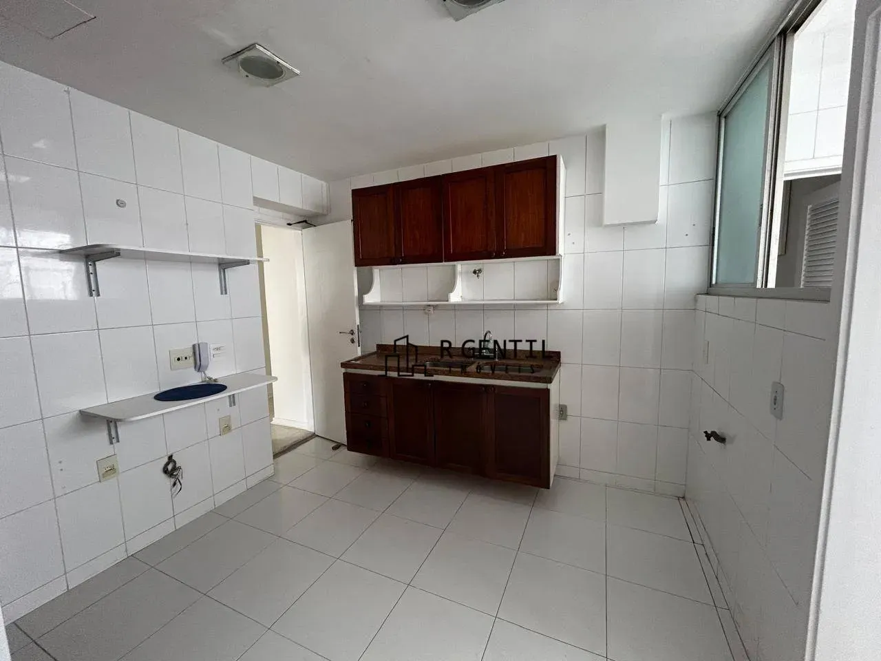 Невмебльована квартира з 3 спальнями та 4 ванними — photo 23