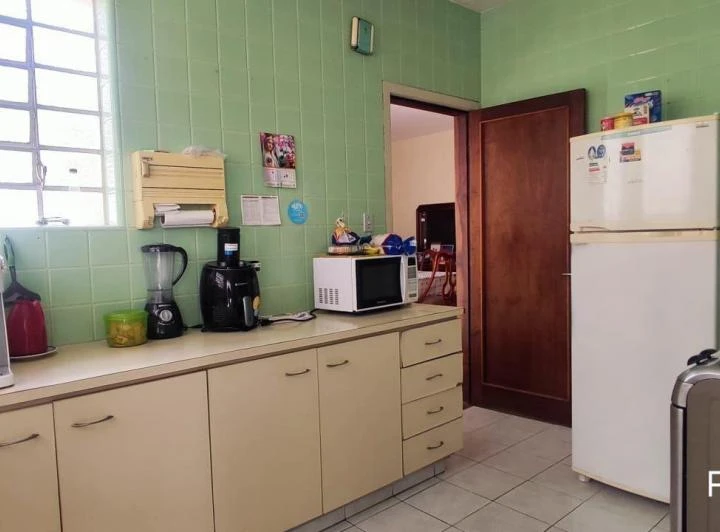 Оздоблена меблями домівка 600 м² із спільною зоною барбекю — photo 2