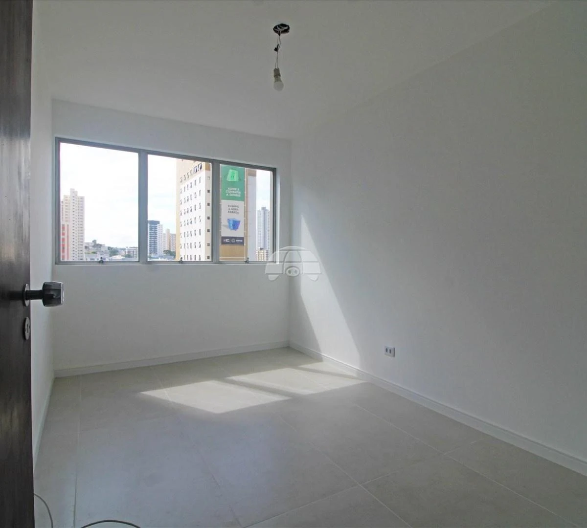 One-bedroom apartment with a washing machine in Curitiba — photo 4