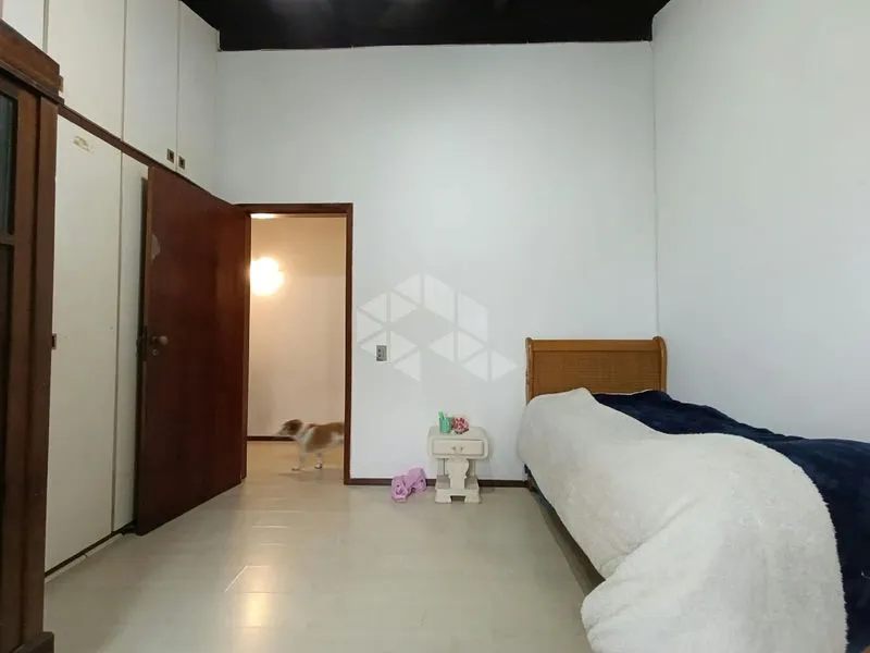House, 600 m², with a bathtub — photo 8